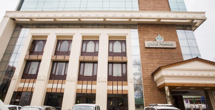 Hotel Radisson Srinagar Exterior foto